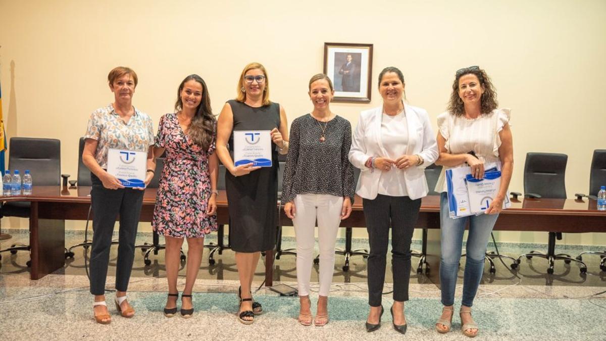 Cuatro empresas locales reciben el diploma de calidad turística integral en destino