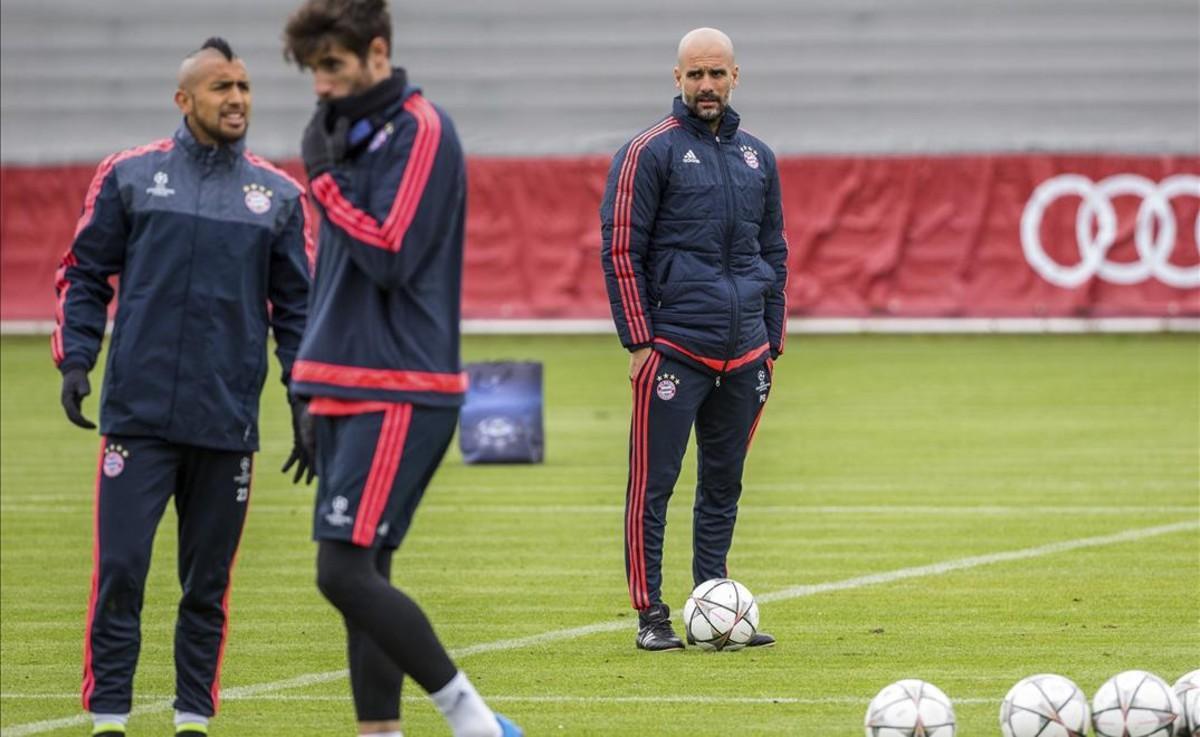 tecnicomadrid33673058 al01 m nich  alemania  26 04 2016   el entrenador