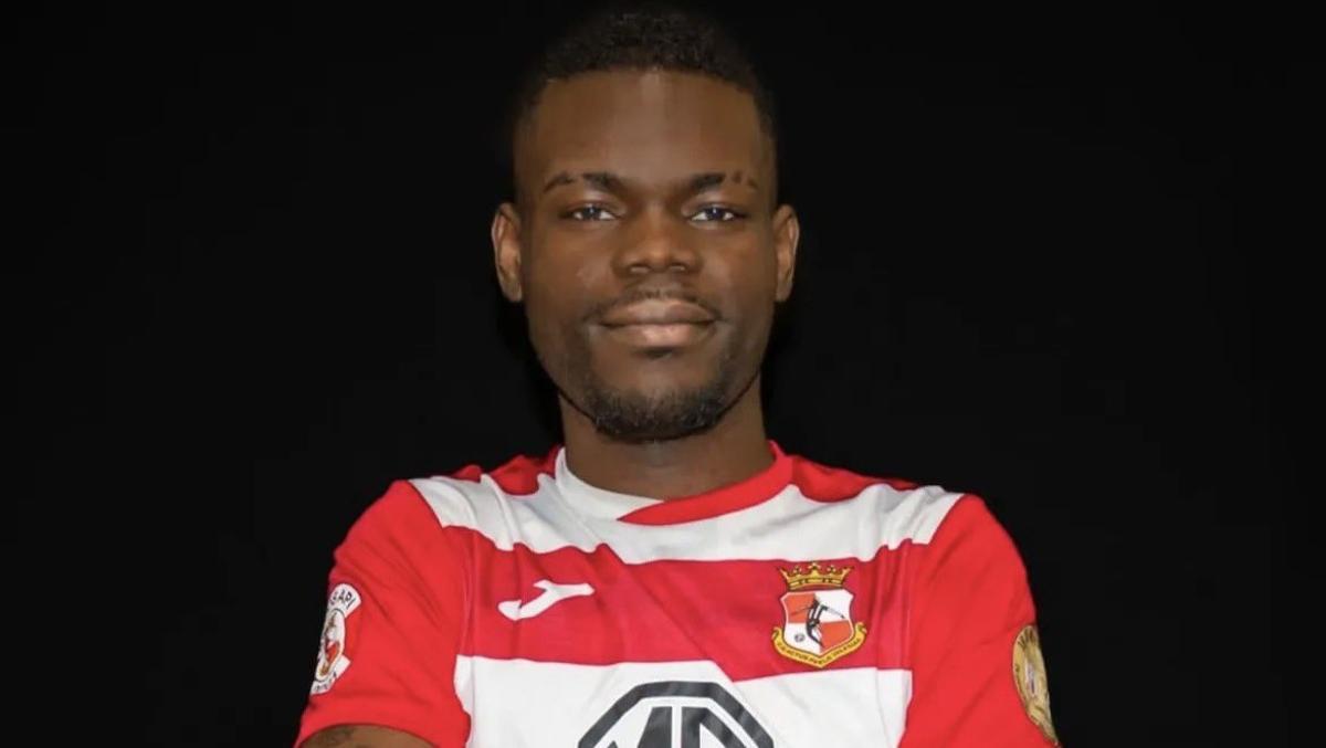 Manu Osa, jugador del Regional Preferente del Actur Pablo Iglesias.