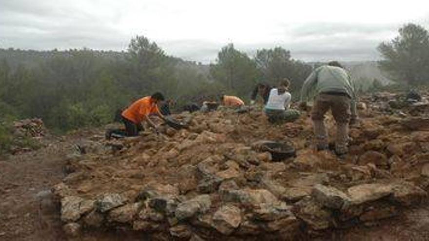 Diputación inicia las excavaciones arqueológicas de la Edad del Bronce en Serra d´en Galcerán