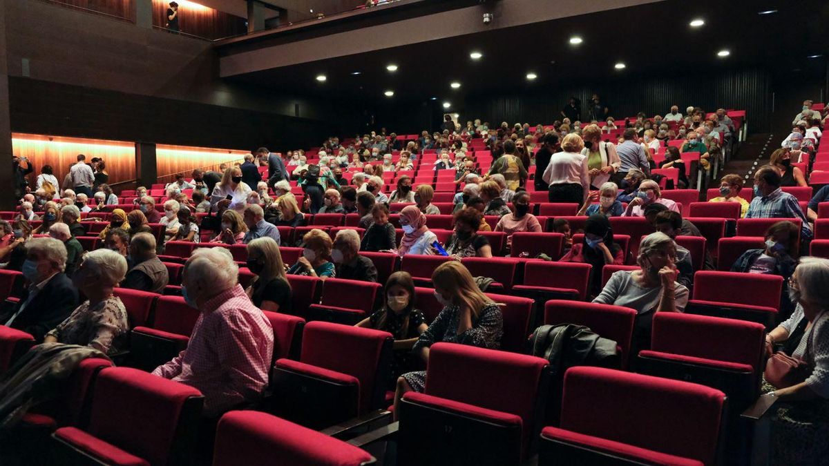 Una edició de la celebració del Dia Internacional de les Persones Grans, que es va fer al teatre Kursaal de Manresa