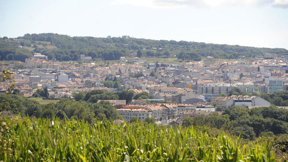 El núcleo urbano de Lalín desde Filgueira.