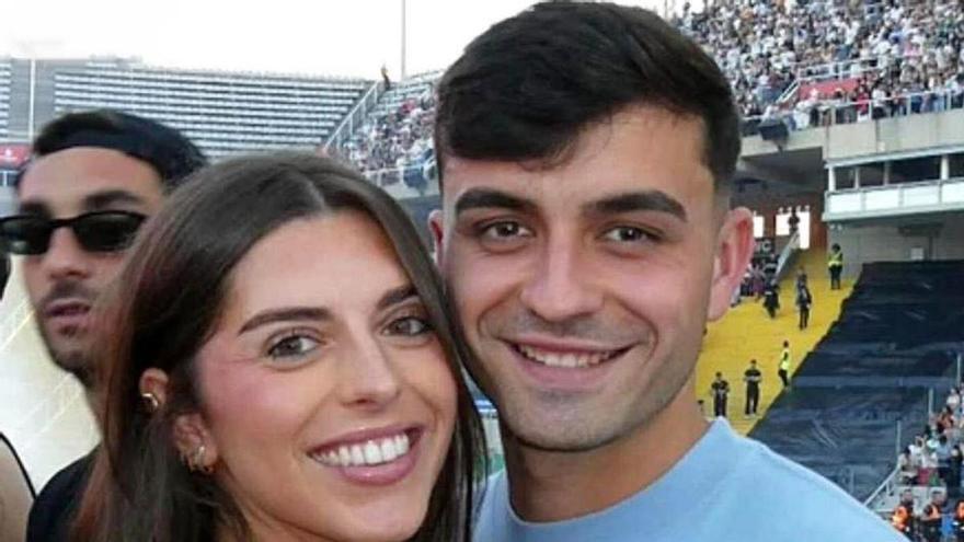 Pedri y Alejandra Dorta acaparan todas las miradas en el concierto de Bad Bunny en Barcelona