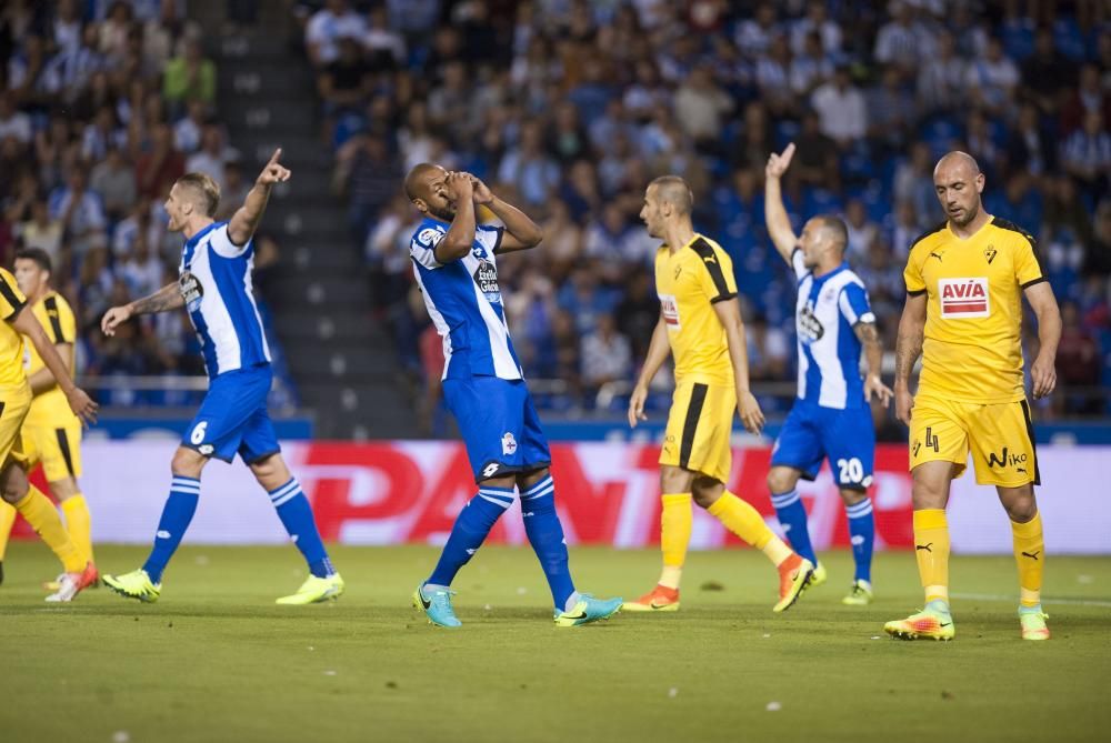 El Dépor sufre, pero gana al Eibar