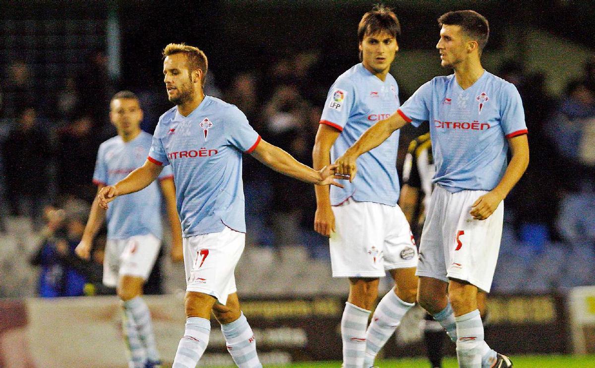 Oier Sanjurjo, a la derecha, en su etapa como jugador del Celta.