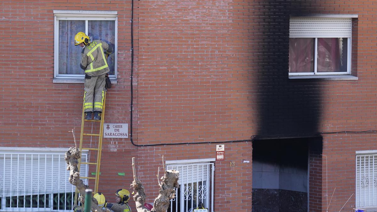 Tres muertos en el incendio de un edificio en Rubí.