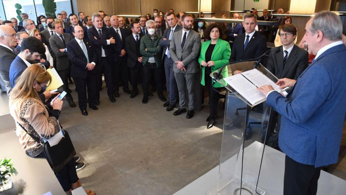 Imagen del acto de inauguración de la nueva sede. |   // VÍCTOR ECHAVE