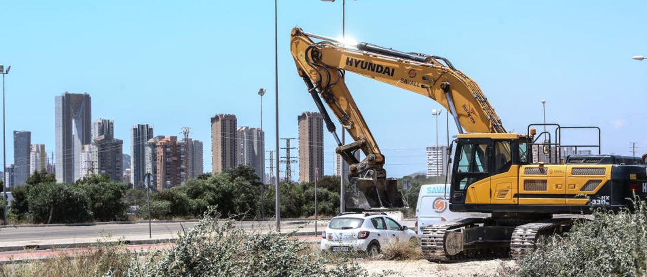 El comercio busca fórmulas para integrar la primera gran superficie de Benidorm