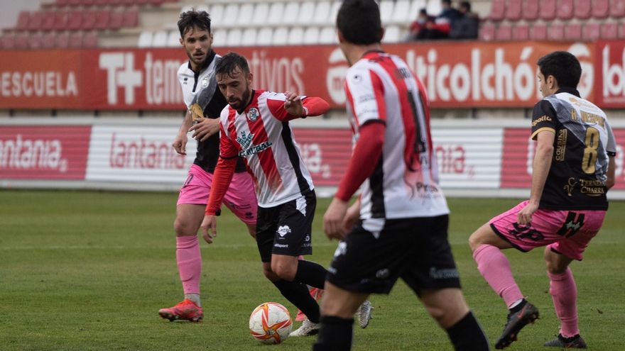 Jordan, refuerzo infernal del Zamora CF, en el partido ante Unionistas de Salamanca.