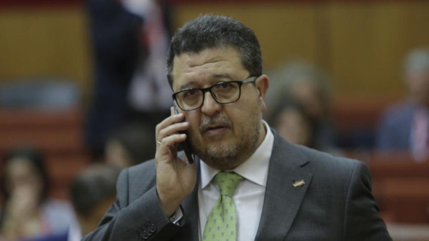 El líder de Vox en Andalucía deja el partido tras la querella por fraude de la Fiscalía