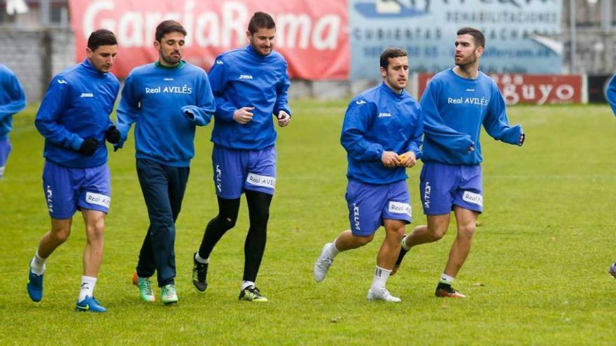 Dudi, en el centro, con Jorge Sáez, Jorge Rodríguez, Josín y Marcos Torres, en el Suárez Puerta.