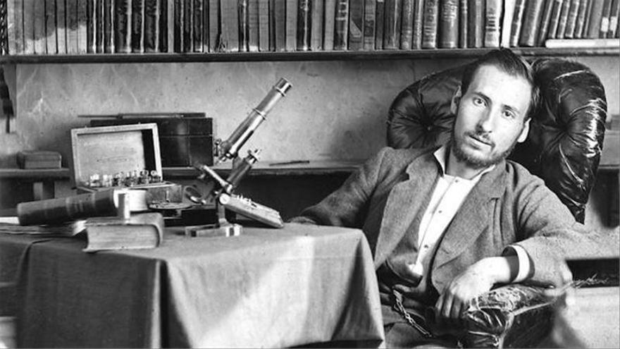 La conferencia se centra en el papel de Ramón y Cajal como escritor.