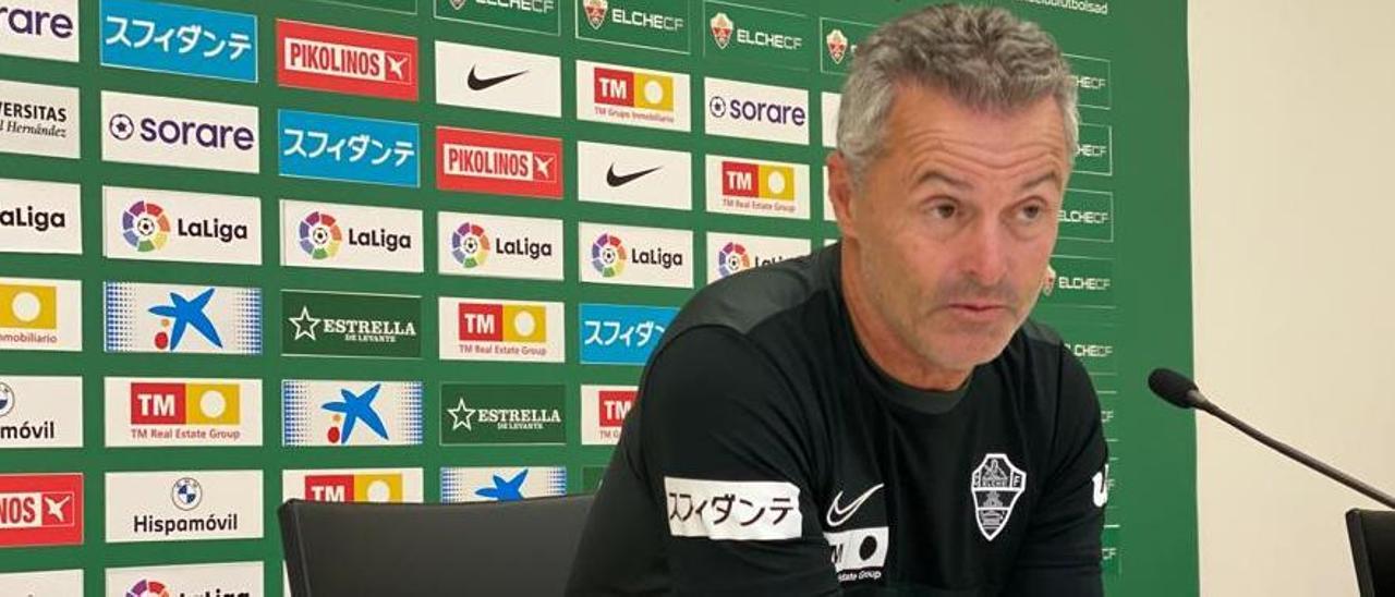 Fran Escribá en la rueda de Prensa previa al Elche-Betis