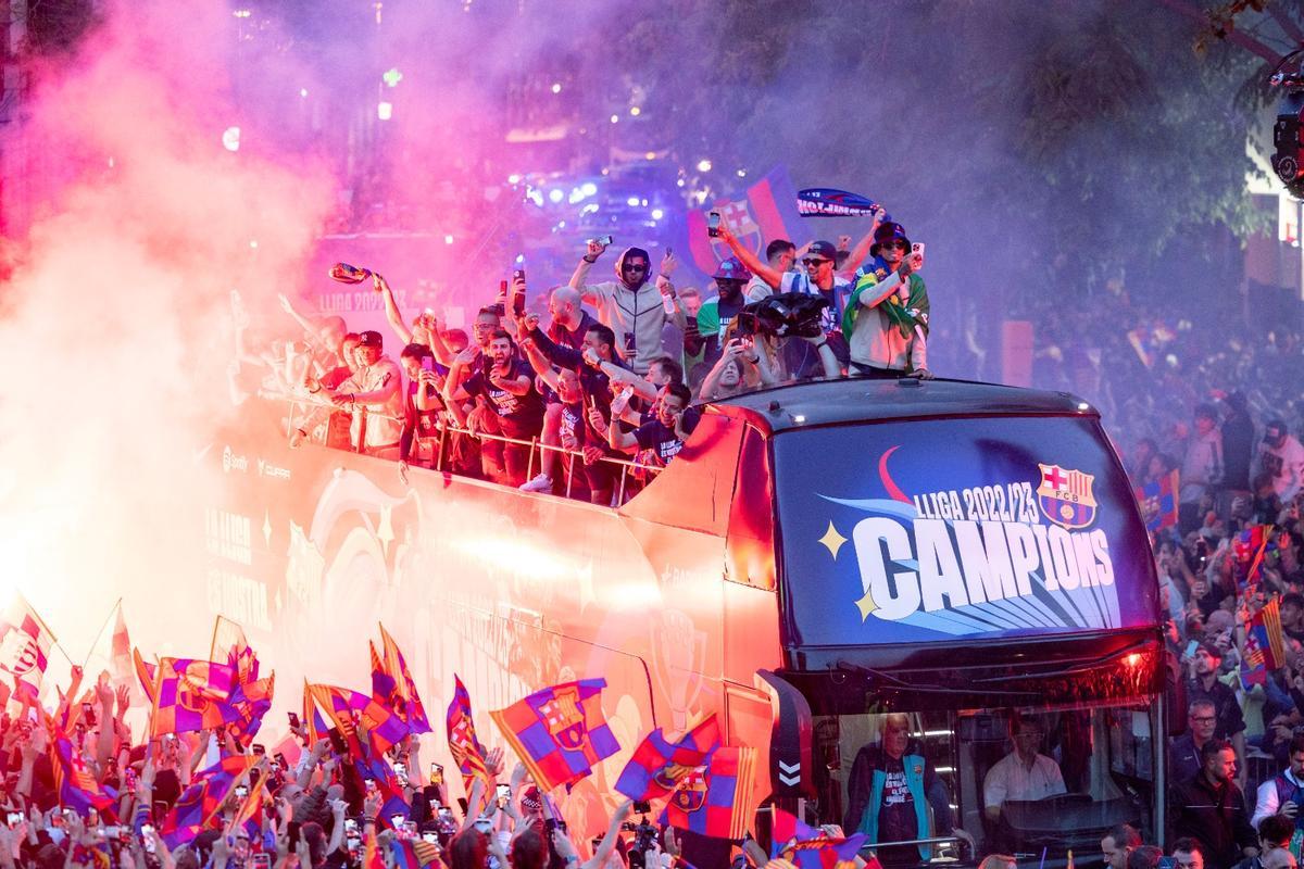 La Rúa del Barça, en imágenes: Lo que no se ha visto por TV La Rúa del Barça, en imágenes: Lo que no se ha visto por TV