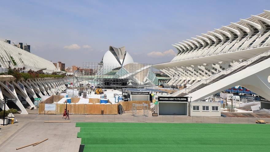 The City of Arts and Sciences is preparing for the Arts Festival