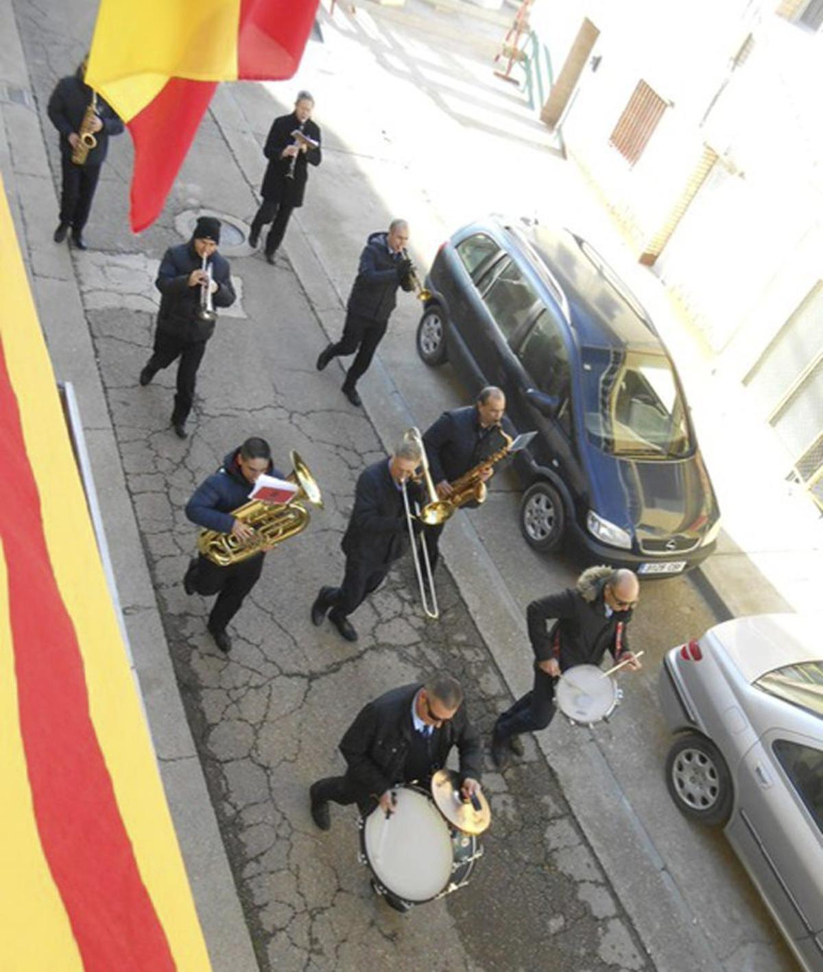 El pregón corrió a cargo de los quintos del 75.