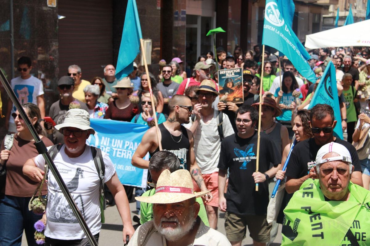 Manifestació al Prat de Llobregat contra l’ampliació de l’aeroport.