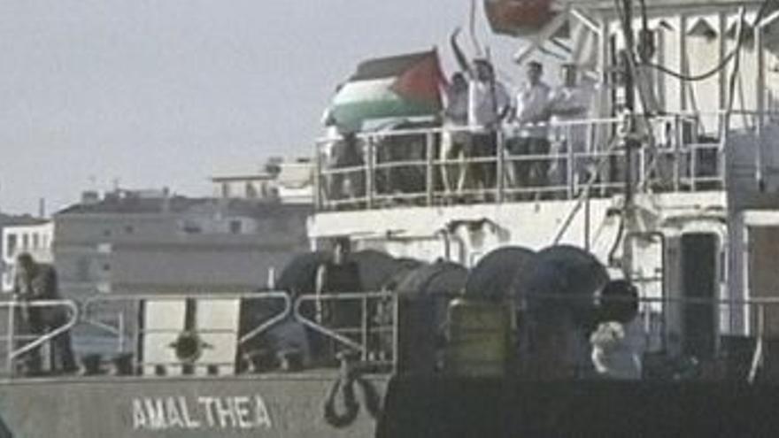 Israel vigila el avance del barco con ayuda libia para Gaza