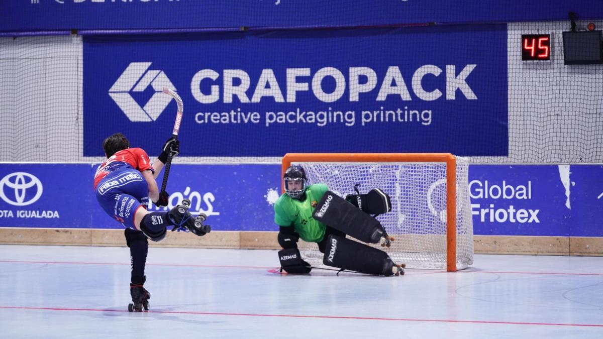 Roger Bars situa el 2 a 0 amb un llançament de penal