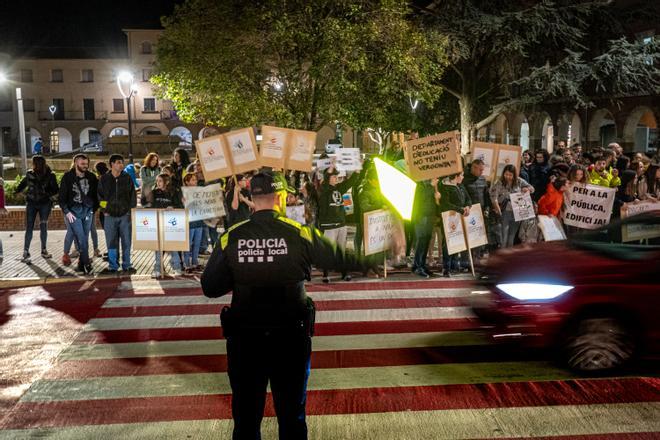 Les famílies de l'institut de Navàs es mobilitzen per reclamar el nou edifici