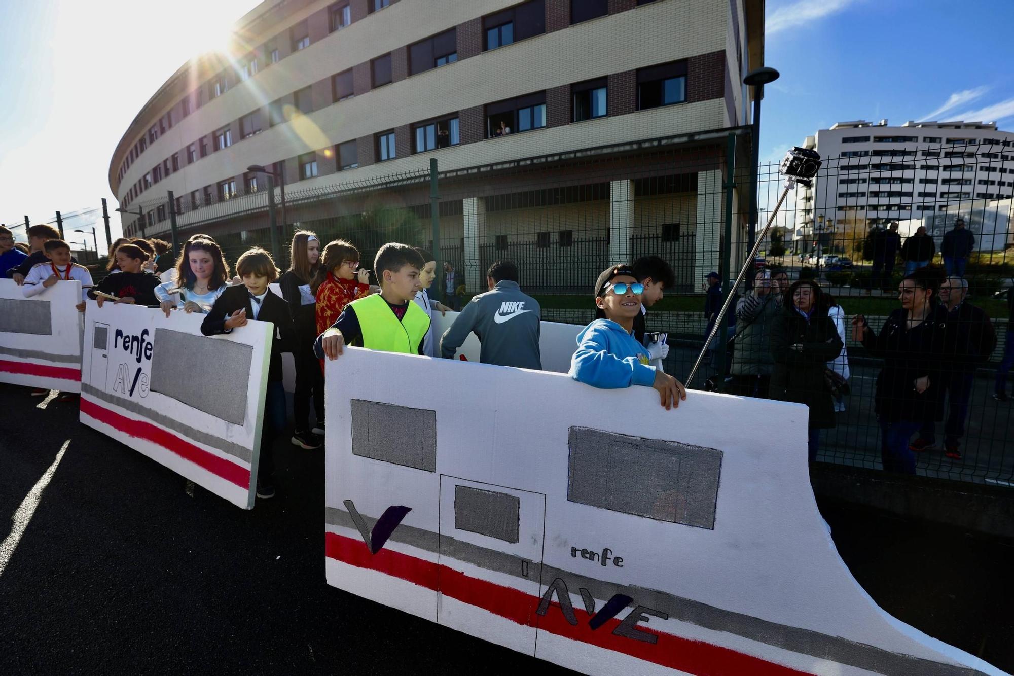 EN IMÁGENES: Así fue el carnaval escolar en el colegio Carmen Ruiz-Tilve de La Corredoria, en Oviedo