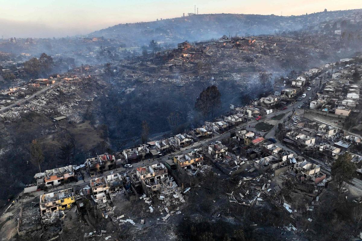 Incendios en Chile dejan al menos 100 muertos en tres días