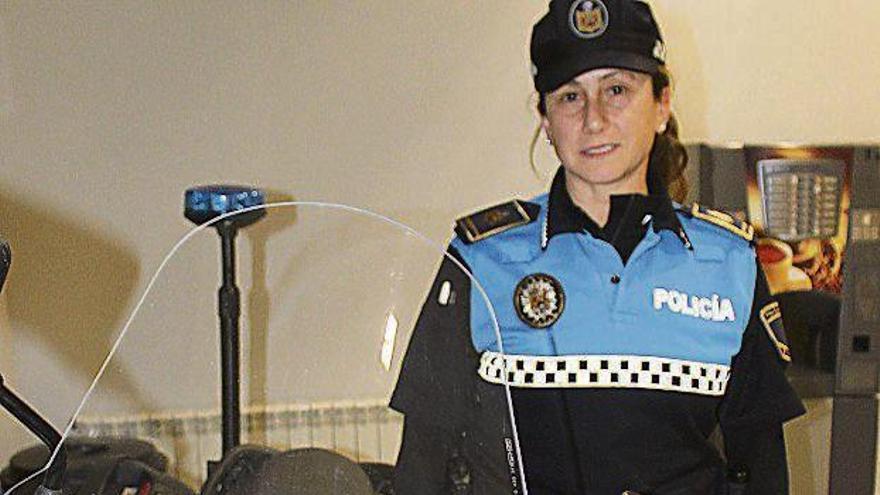 Edurne Cabrero, en la oficina de la Policía Local.