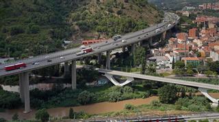 El derrumbe del puente Morandi, un desastre difícil de repetir hoy