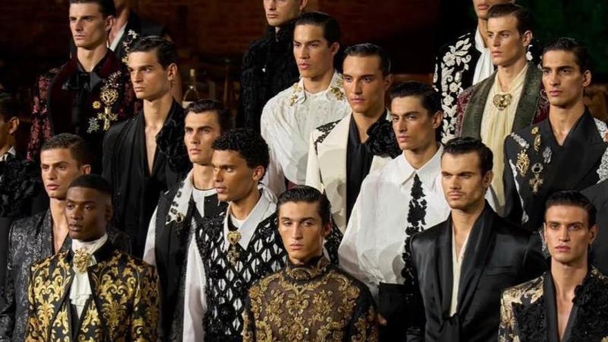 Lorenzo a la desfilada amb Dolce & Gabanna