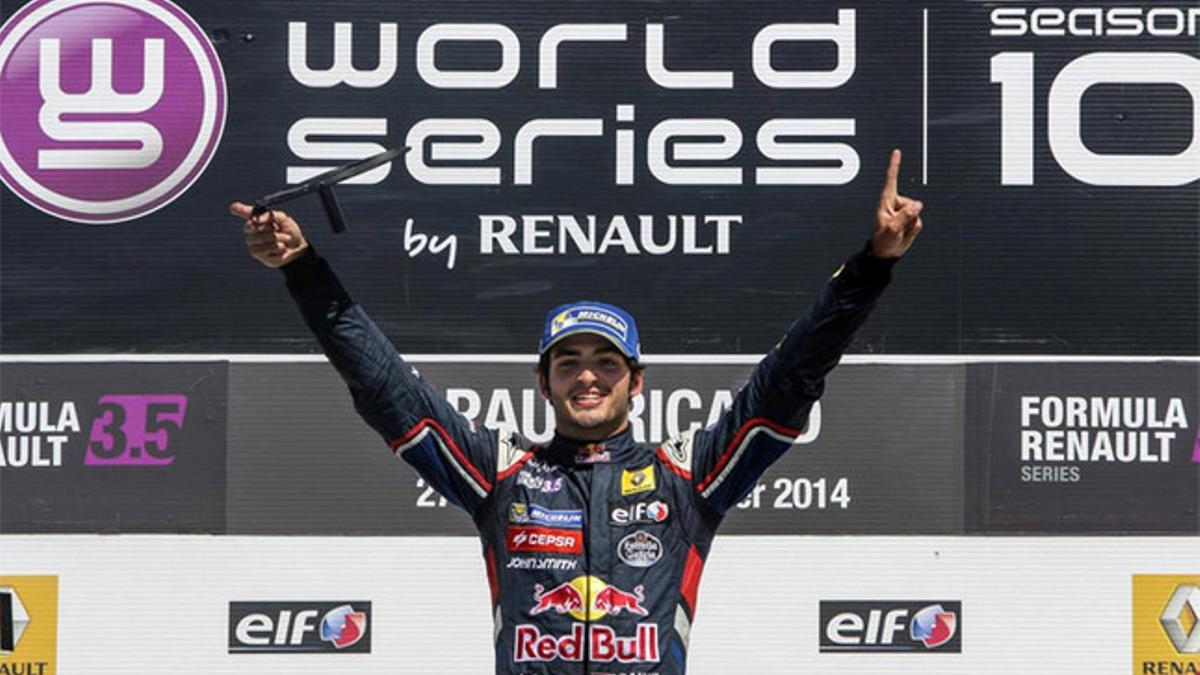 Carlos Sainz Jr se ganó el derecho de pilotar un F1 tras conseguir el Formula Renault 3.5 Series
