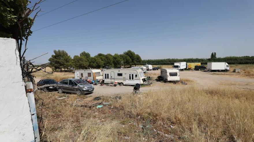 Solo hay un enclave formado por caravanas en Zaragoza y está en las inmediaciones de la estación Delicias.  | ÁNGEL DE CASTRO