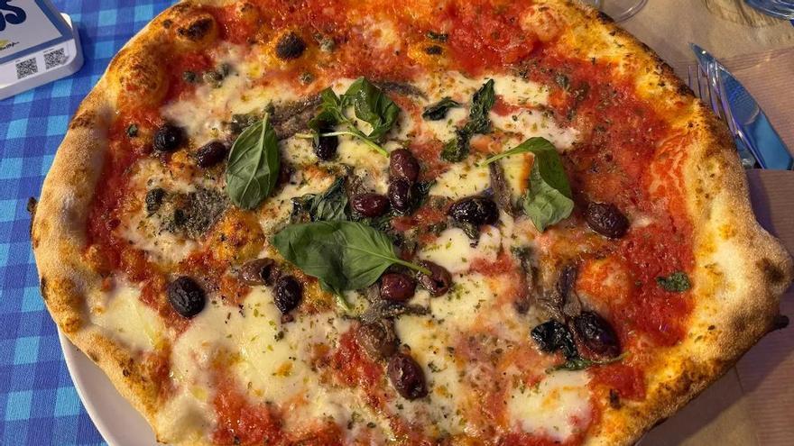 La pizzería de Las Palmas de Gran Canaria que transporta directamente a Nápoles: una parada obligatoria para quienes buscan auténticas pizzas napolitanas