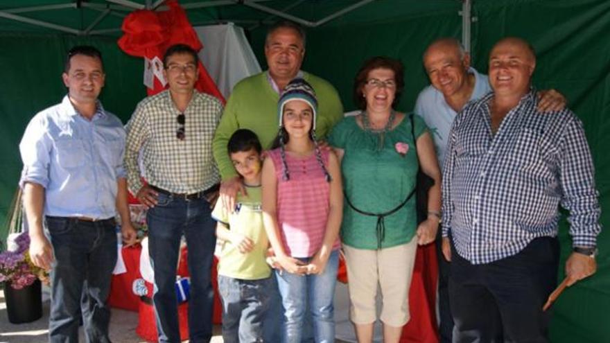 Una niña de Valsequillo gana un premio de 210 regalos, uno por cada año del municipio