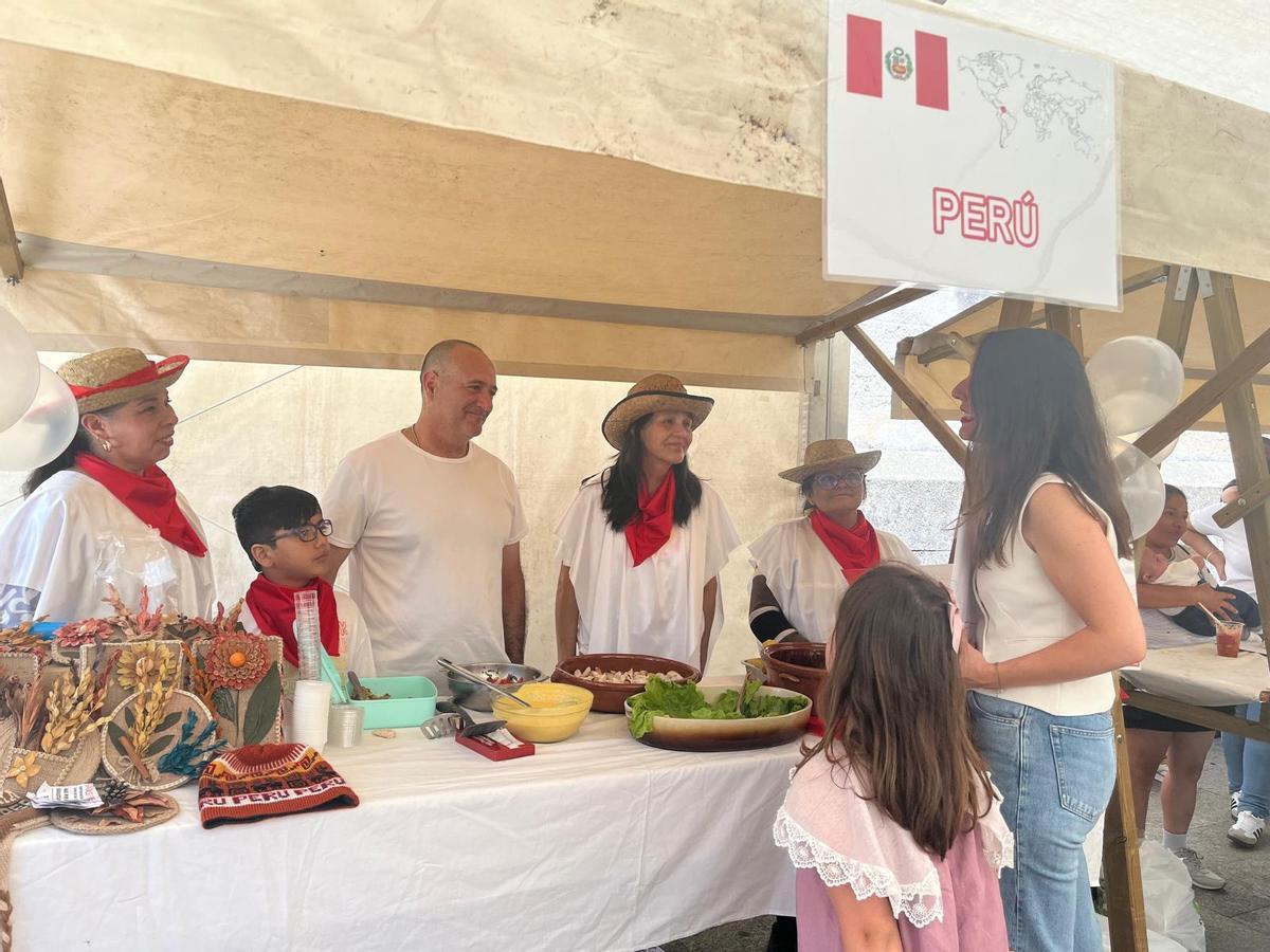 En imágenes: la jornada gastronómica y cultural "Saberes y sabores" triunfa en Cangas