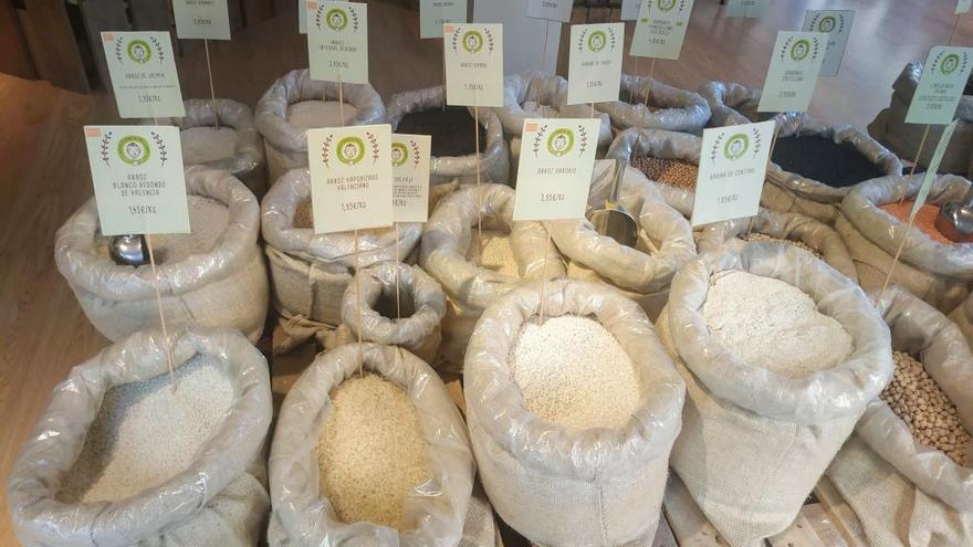 Las tiendas de venta a granel resurgen en Málaga - La Opinión de Málaga