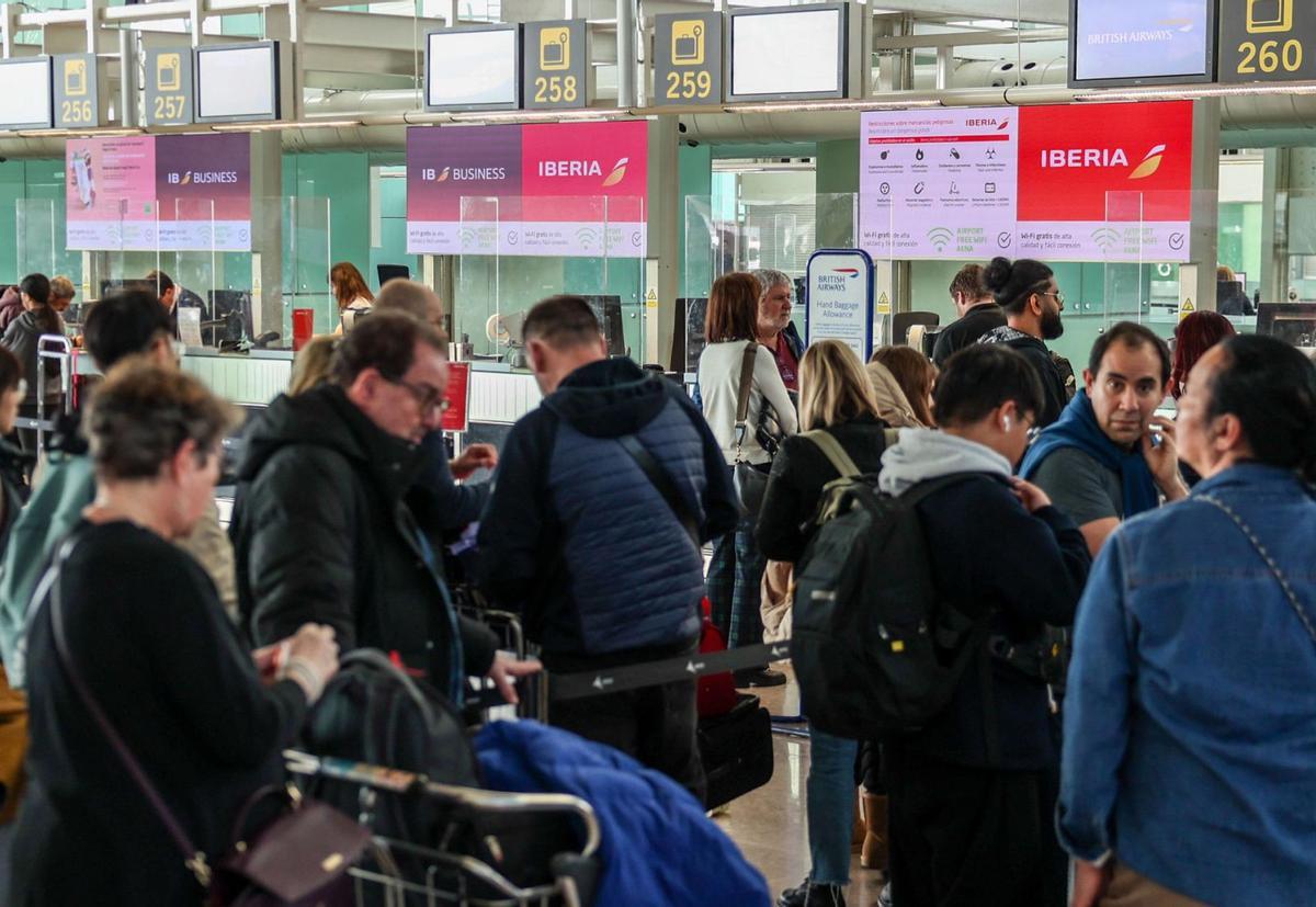 La vaga d’Iberia afectarà 45.641 passatgers i es cancel·laran 444 vols
