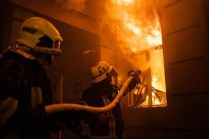 Incendio en un edificio administrativo en Odesa como resultado de un ataque con misiles.