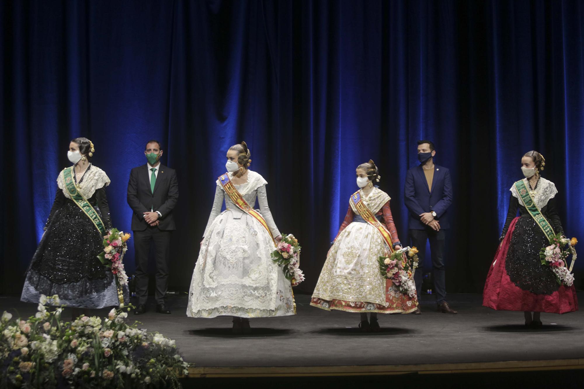 Tercer desfile de indumentaria tradicional Fallas Unesco (Tanda II)