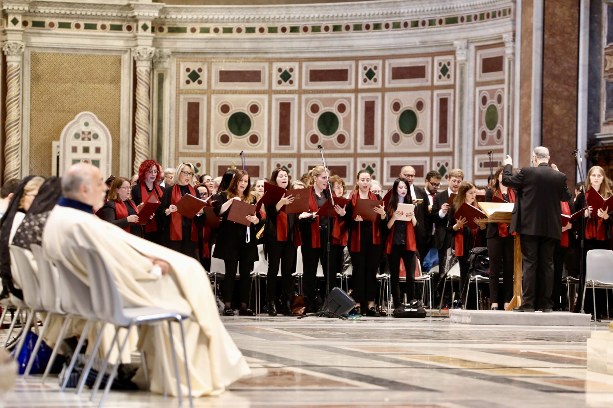 Acto de inauguración del Jubileo de las Cofradías en Basílica de San Juan de Letrán, Roma