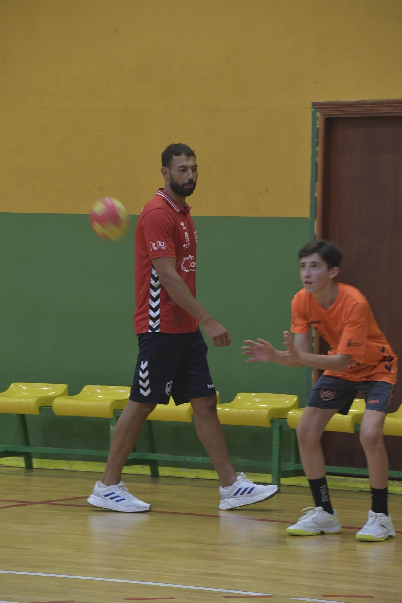 Dani Sarmiento, entrenador del Balonmano Gáldar