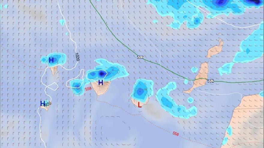 Tenerife Issues Weather Warnings for High Winds and Rough Seas