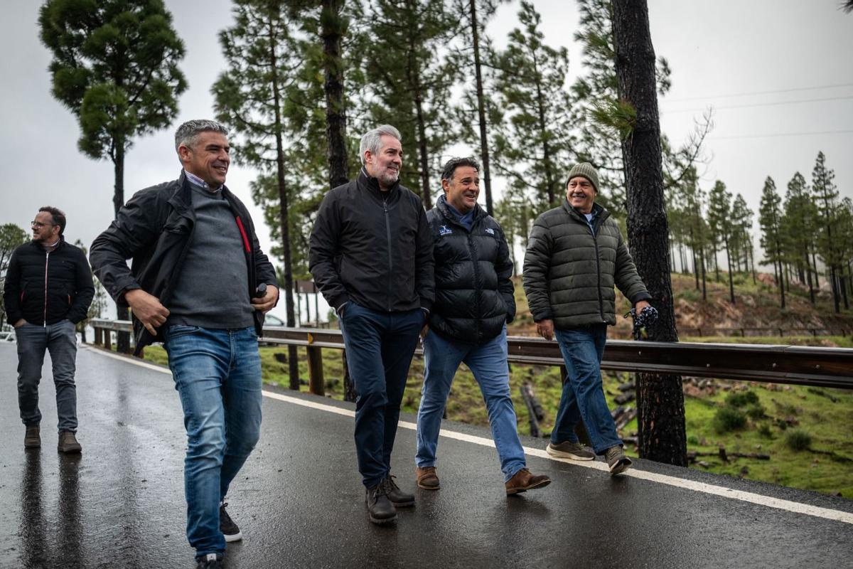 Visita de Clavijo a la primera quesería portátil, en Artenara Visita de Clavijo a la primera quesería portátil, en Artenara