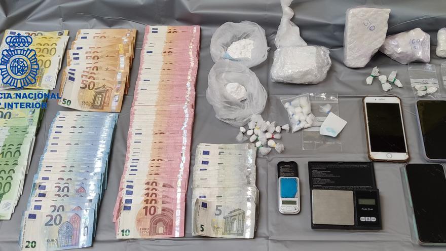 Detenidas dos mujeres con 820 gramos de cocaína y con casi trece mil euros