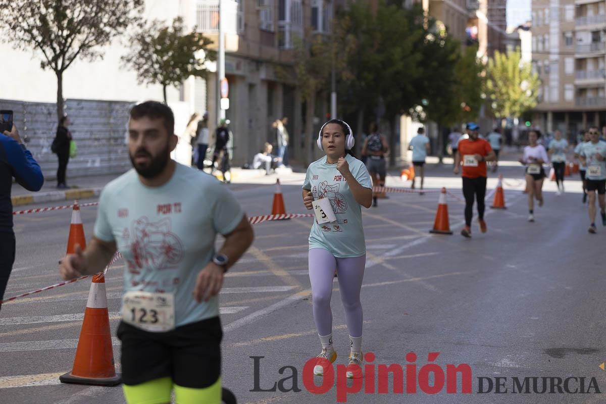 Carrera '10K Assota por ti' en Caravaca (salida y giro primera vuelta)