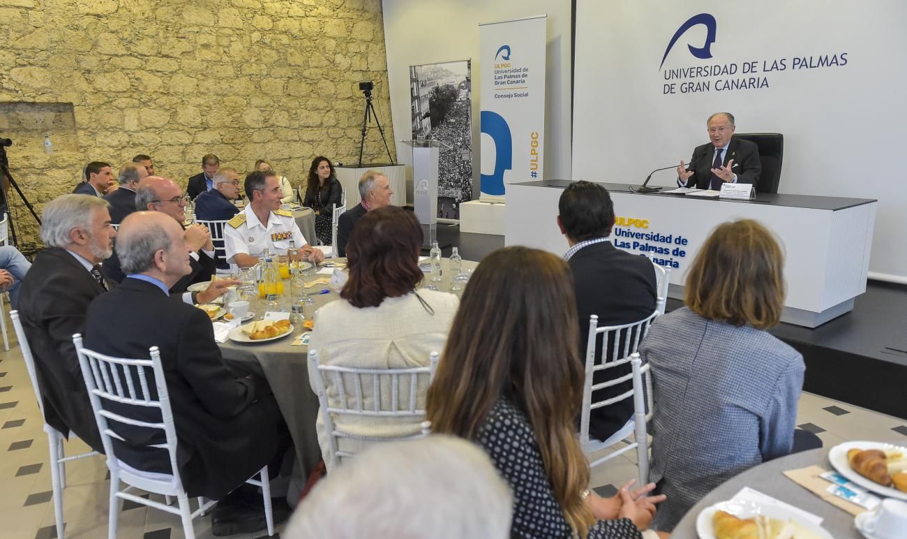 Conferencia 'Hacia un nuevo orden mundial'