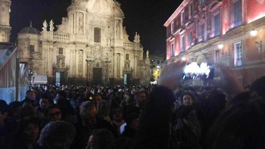 Mil personas se concentran en Murcia para reivindicar los derechos de la mujer