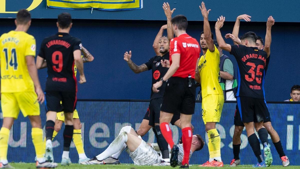 Los jugadores se alarmaron pronto ante la lesión de Ter Stegen