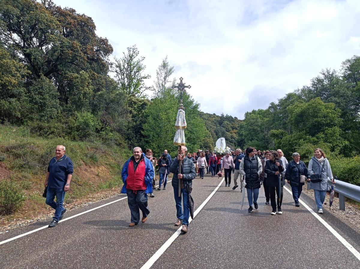 La devoción a la Virgen de Fátima une a la Raya alistana