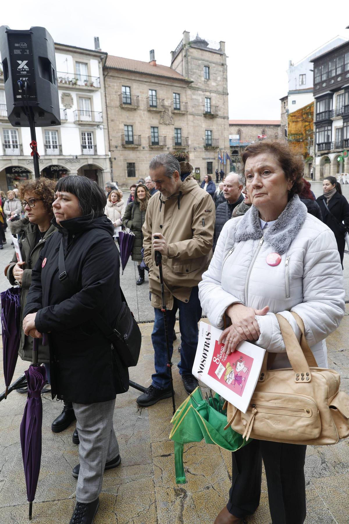 EN IMÁGENES: Así fue la jornada feminista por el 8M en Avilés