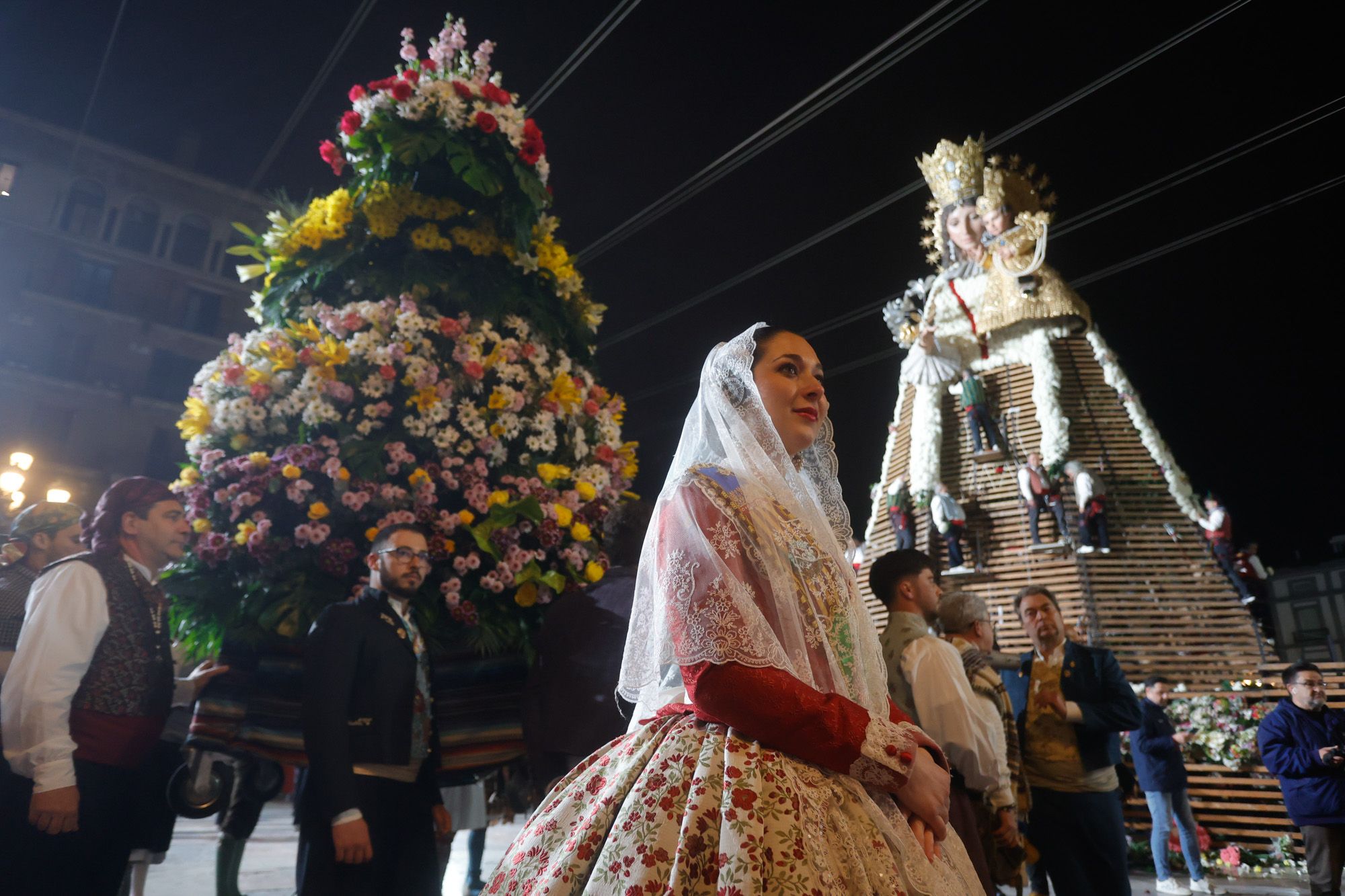 Todas las fotos de la Ofrenda del 17 de marzo por la calle San Vicente de 20:00 a 21:00 horas